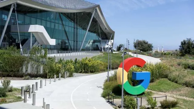 谷歌又来“优化”了？这次是给不想“All in AI”的员工发“毕业大礼包”